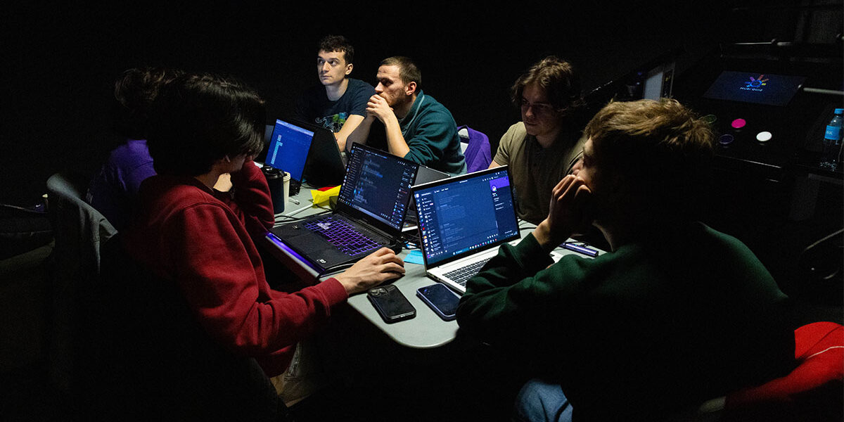 Hackathon : L’édition 2025 des Ingénieux en informatique